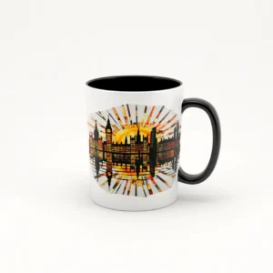 Taza de cerámica blanca con asa negra, decorada con una imagen de un amanecer en Londres al estilo vitreaux, mostrando el Big Ben y el Palacio de Westminster con colores cálidos y un efecto de vidrieras.